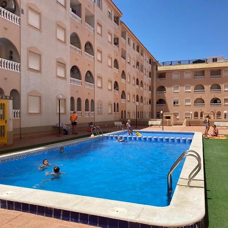 Amazing 2-Bedrooms Apartment With Pool Torrevieja Center Exterior photo